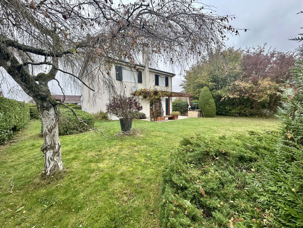 Maison à CLAYE-SOUILLY