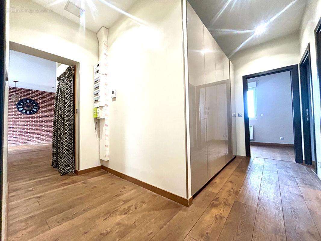 Appartement à FONTENAY-SOUS-BOIS