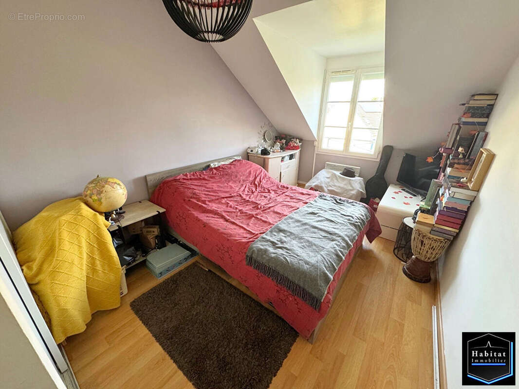 Appartement à LE PLESSIS-BELLEVILLE