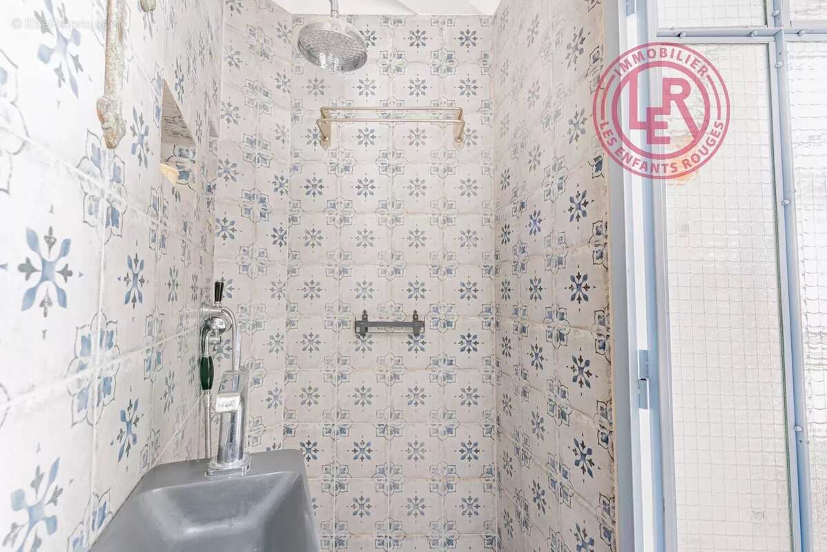 Appartement à PARIS-3E
