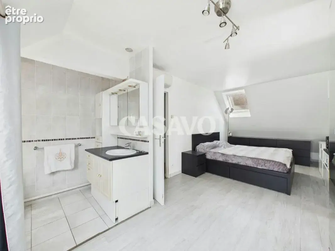 Vente Maison 7 pièces de 235m² - 95390 Saint-Prix - photo 8