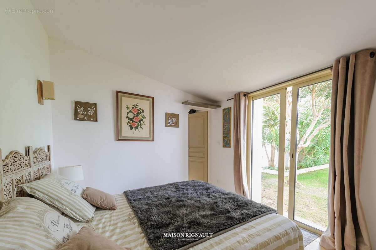 Maison à LA COUARDE-SUR-MER