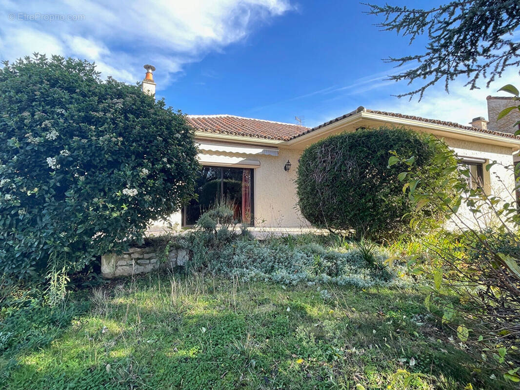 Maison à BUXEROLLES