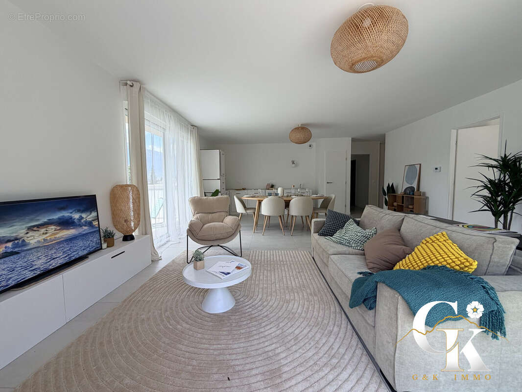 Appartement à SAINT-MARTIN-D'HERES