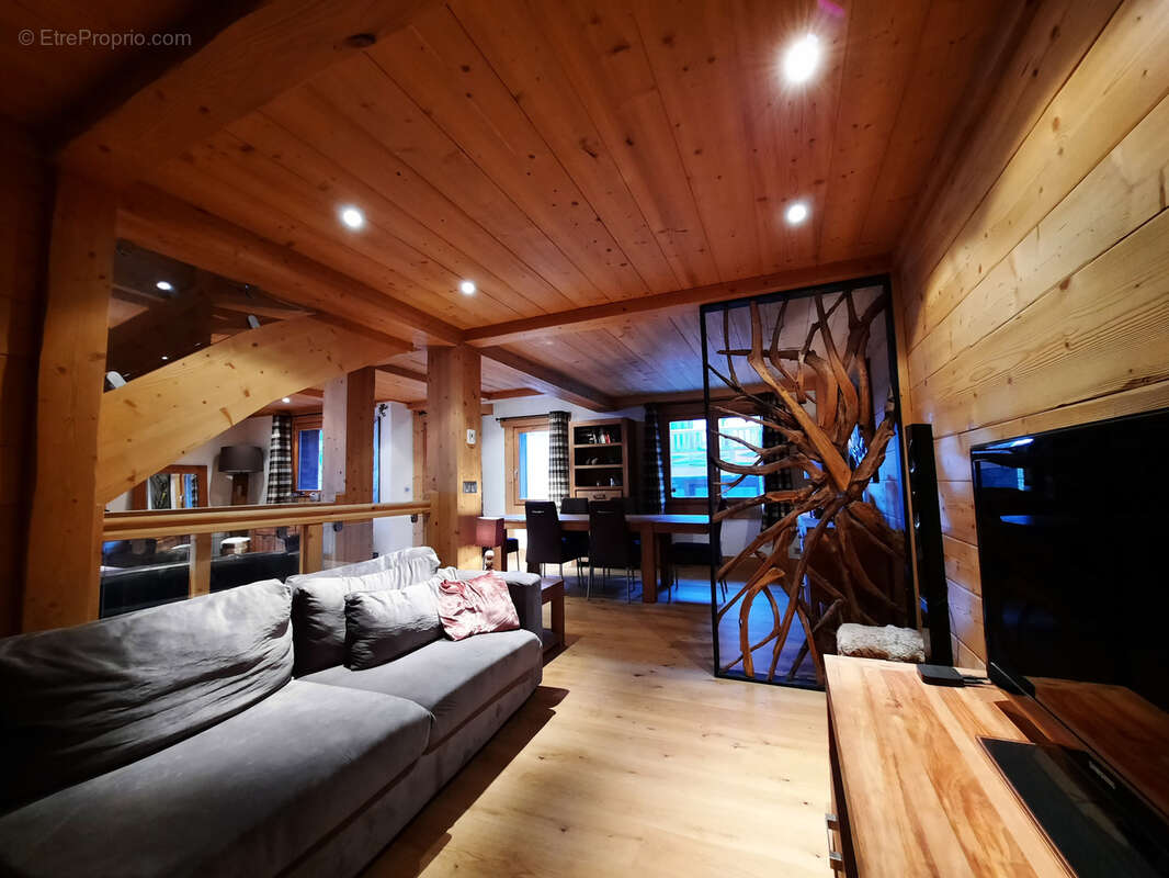 Maison à SAINT-MARTIN-DE-BELLEVILLE