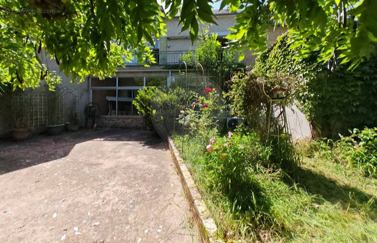Maison à PREMERY
