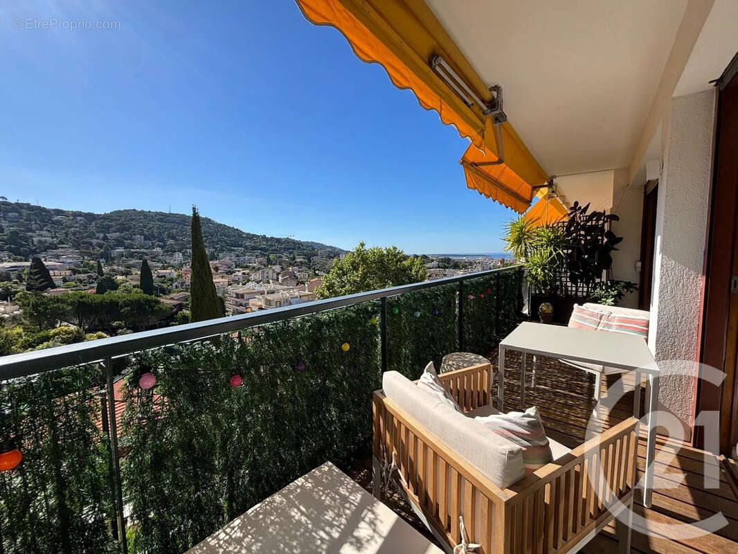 Appartement à LE CANNET