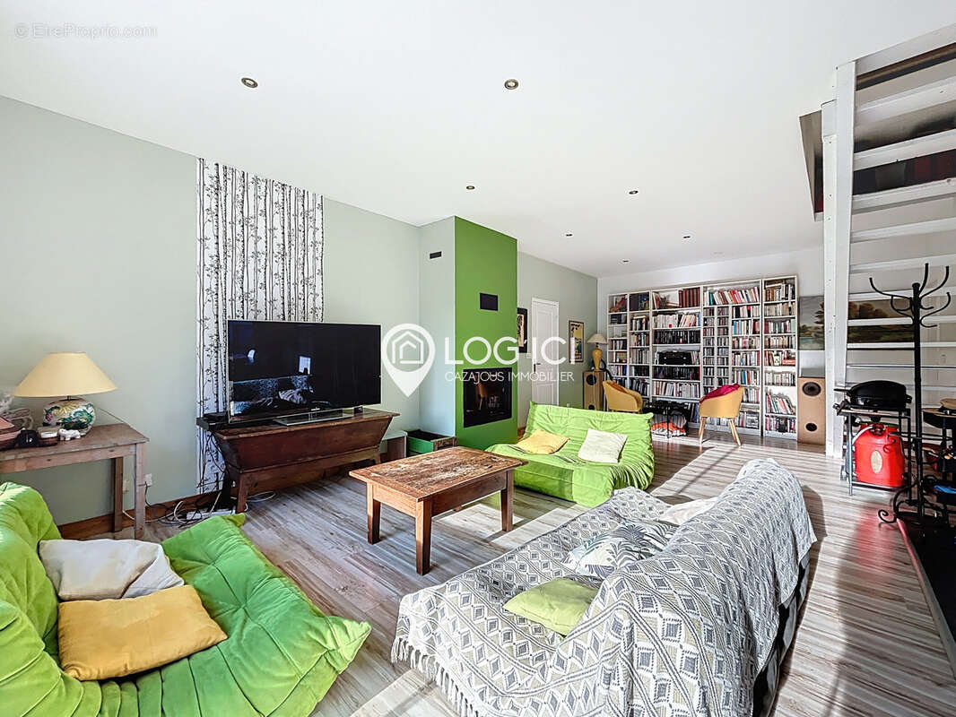ANGAIS - Vente d'un enclos béarnais rénové avec maison d'habitation et location T4 - photo 11