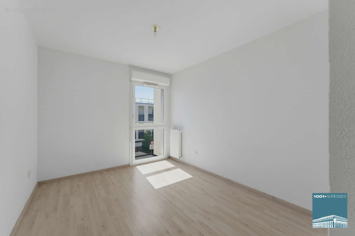 Dernier étage : T4 avec grande loggia et suite parentale - photo 7
