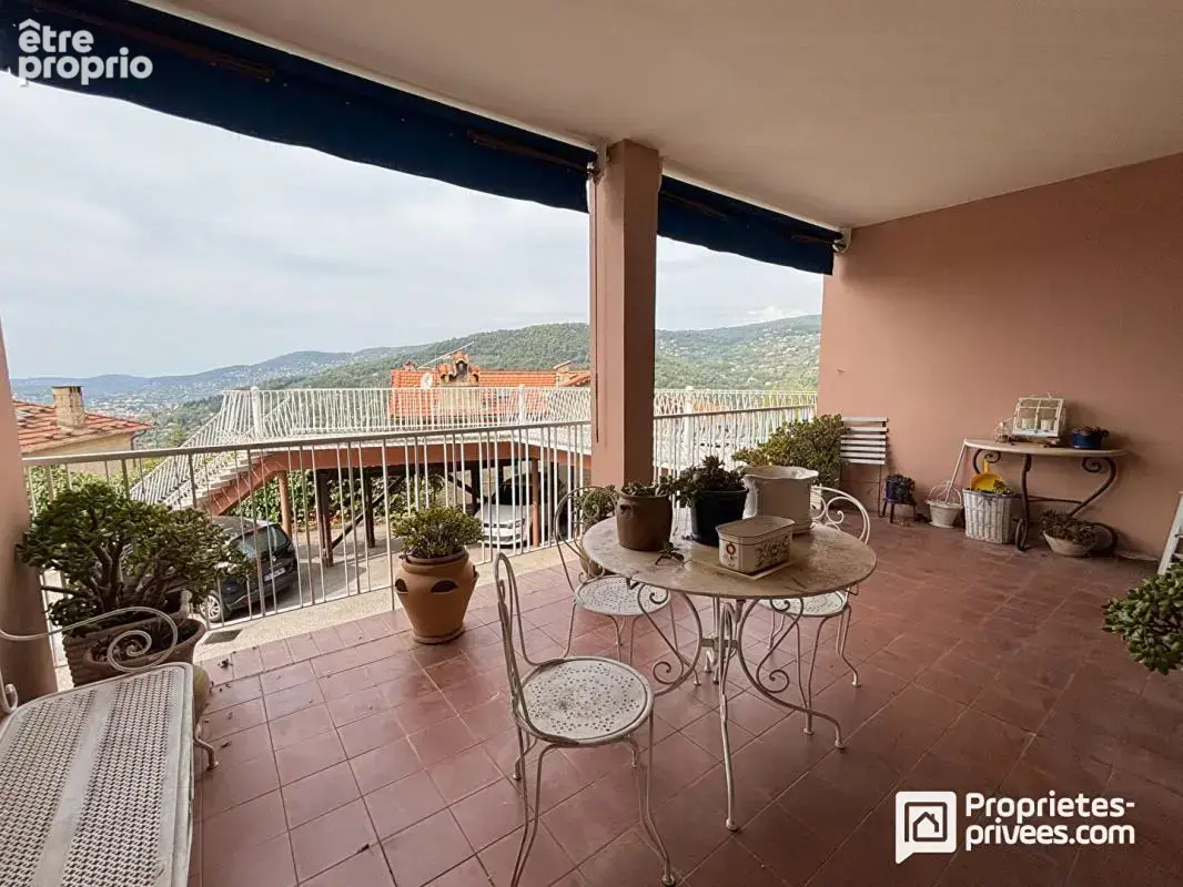 Appartement spacieux avec terrasse et parking, quartier Saint-François - Grasse - photo 16