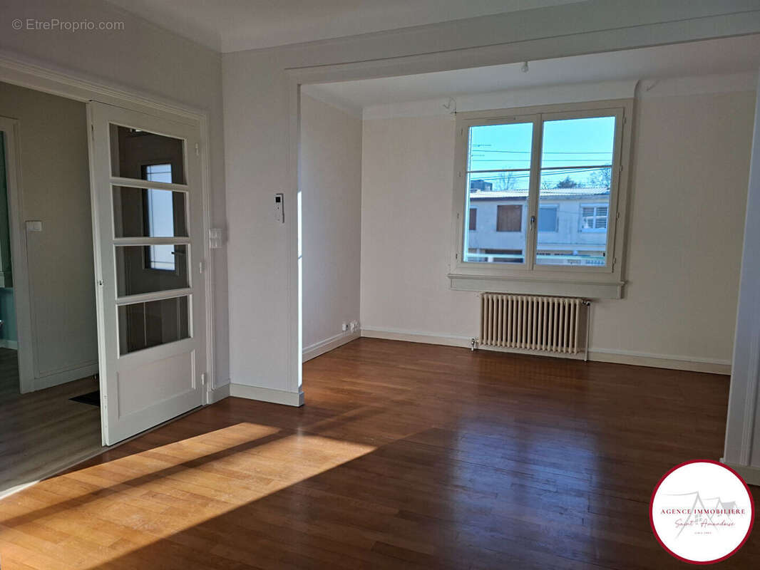 Maison à SAINT-AMAND-MONTROND