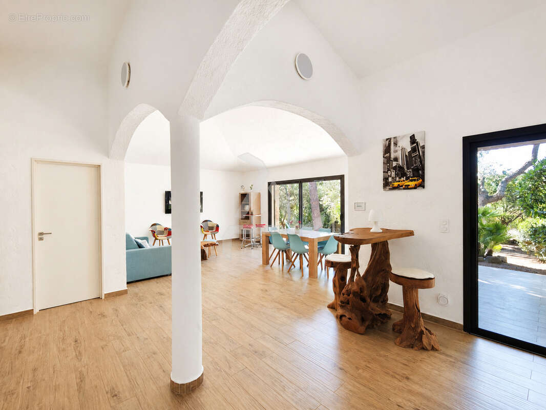 Maison à LECCI