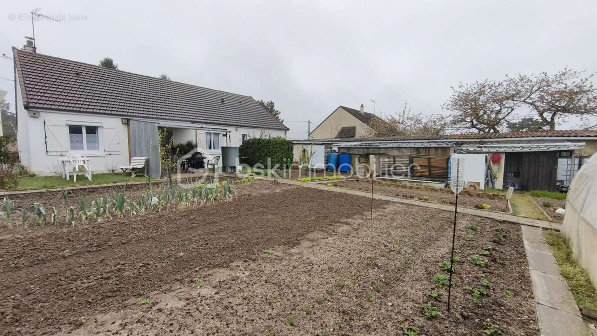 Maison 88 m² à Saint-Florent  - photo 18