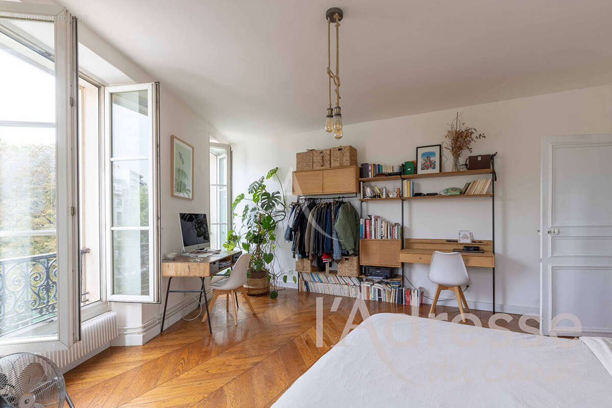 Appartement à PARIS-10E