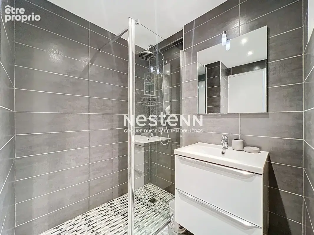 Golfe Juan - 2P - 48m² - Proche mer - Balcon - Refait à neuf - Sud - Cave - photo 7
