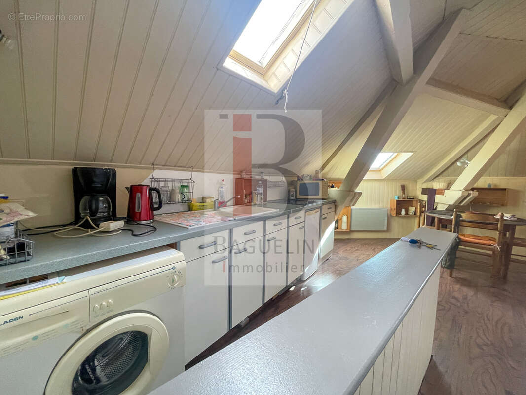 Appartement à FOURAS