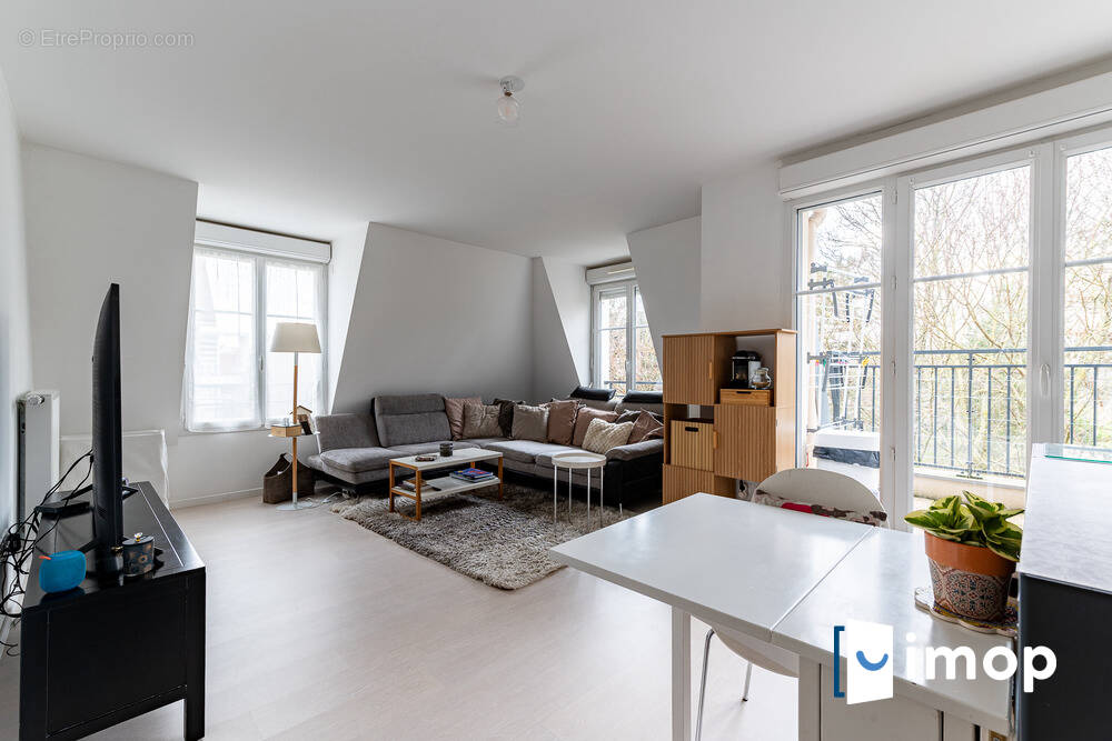 Appartement à LE BLANC-MESNIL