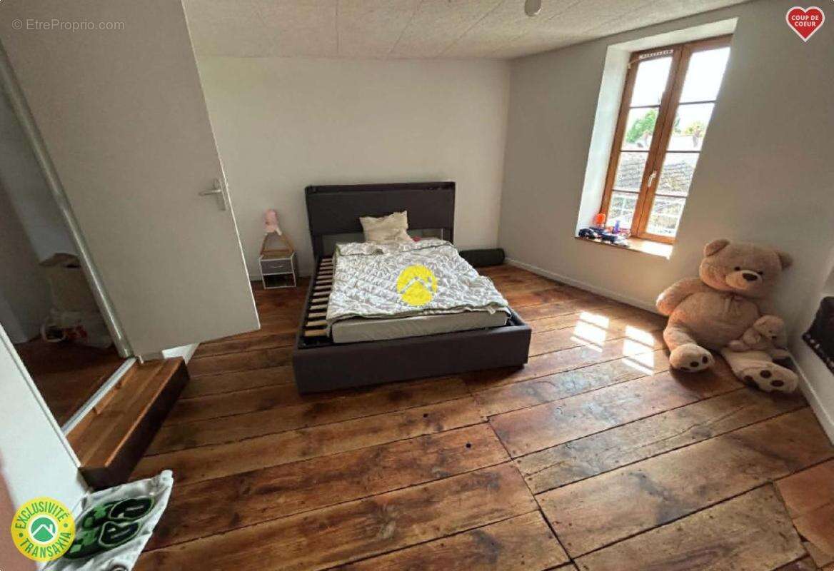Logement rénové sans terrain - photo 5