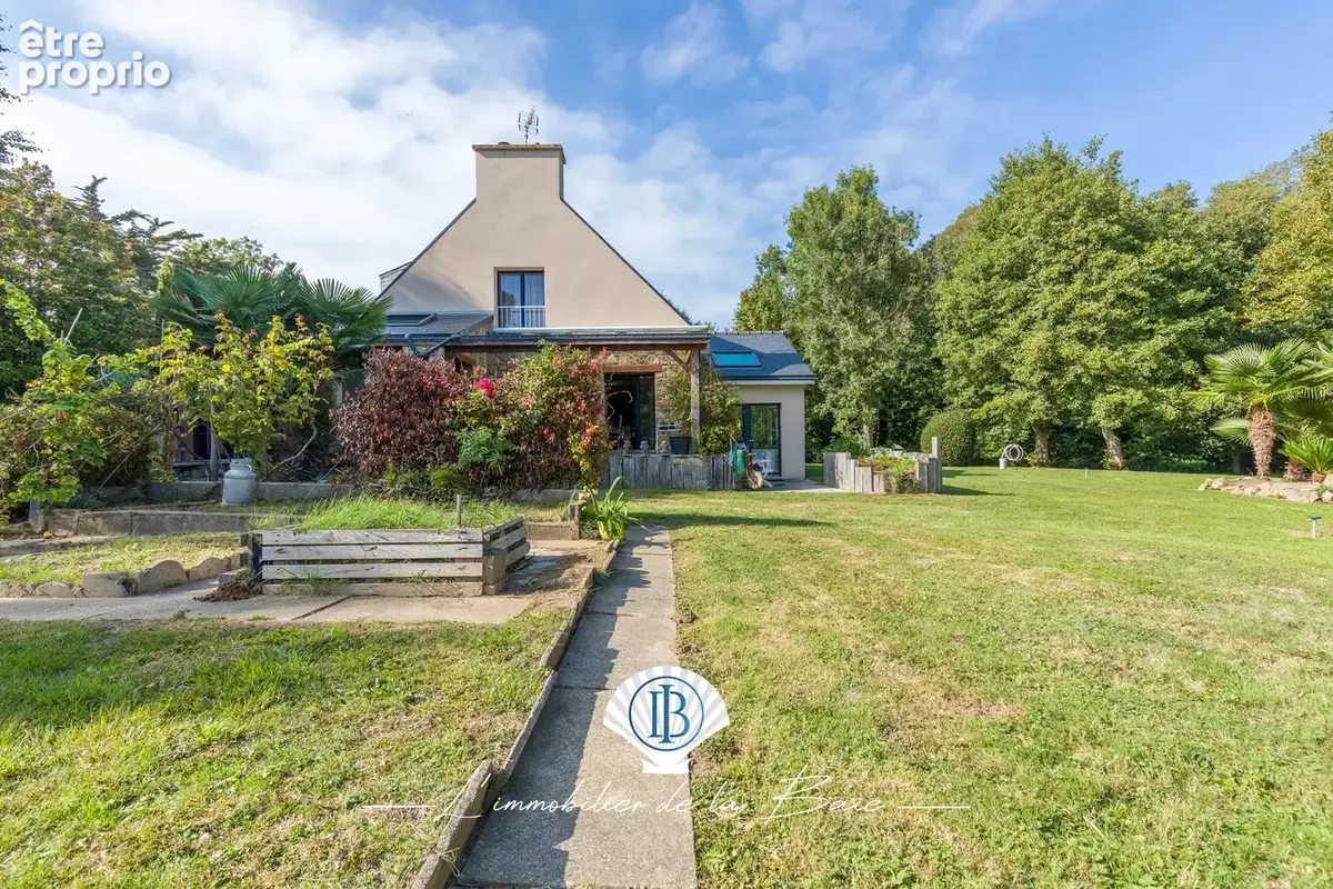 Villa de 346m2 avec parc de 4700m2 proche de la mer - photo 4