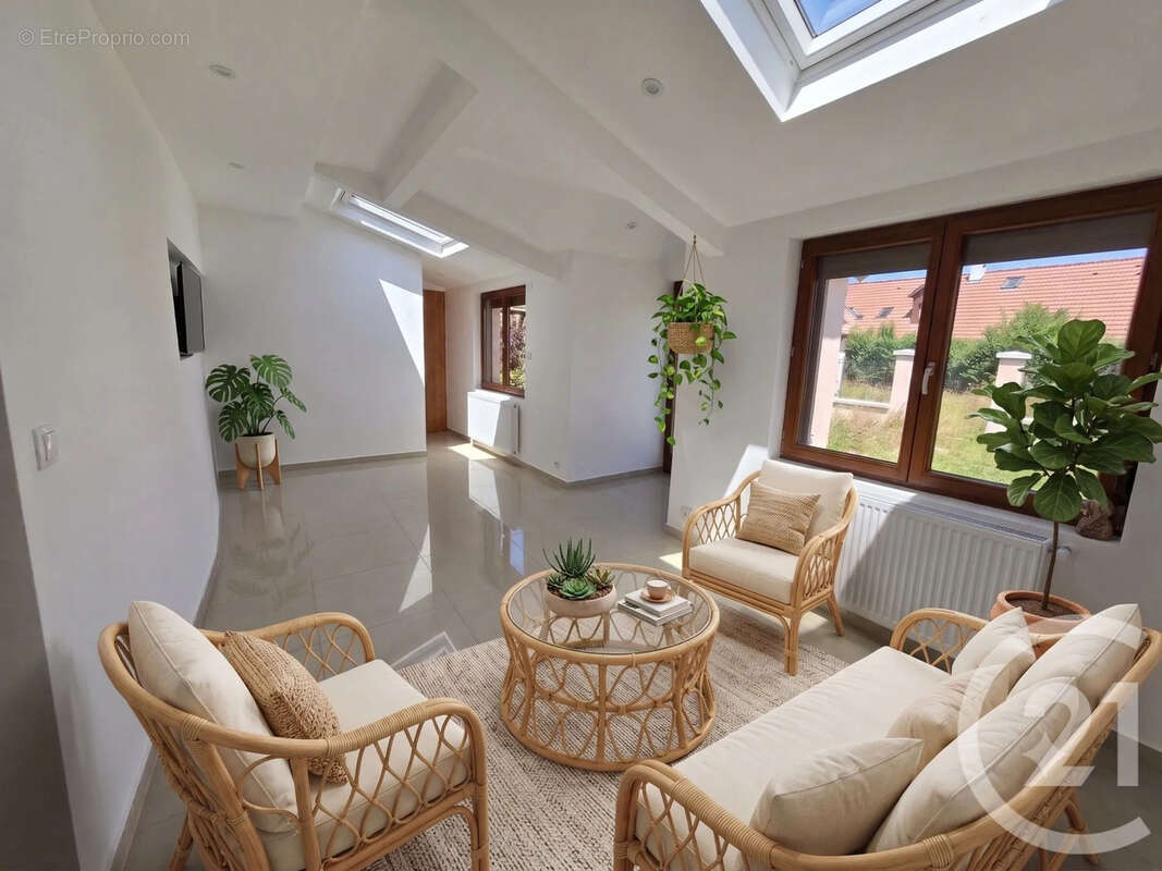 Maison 105 m² à Iverny  - photo 3