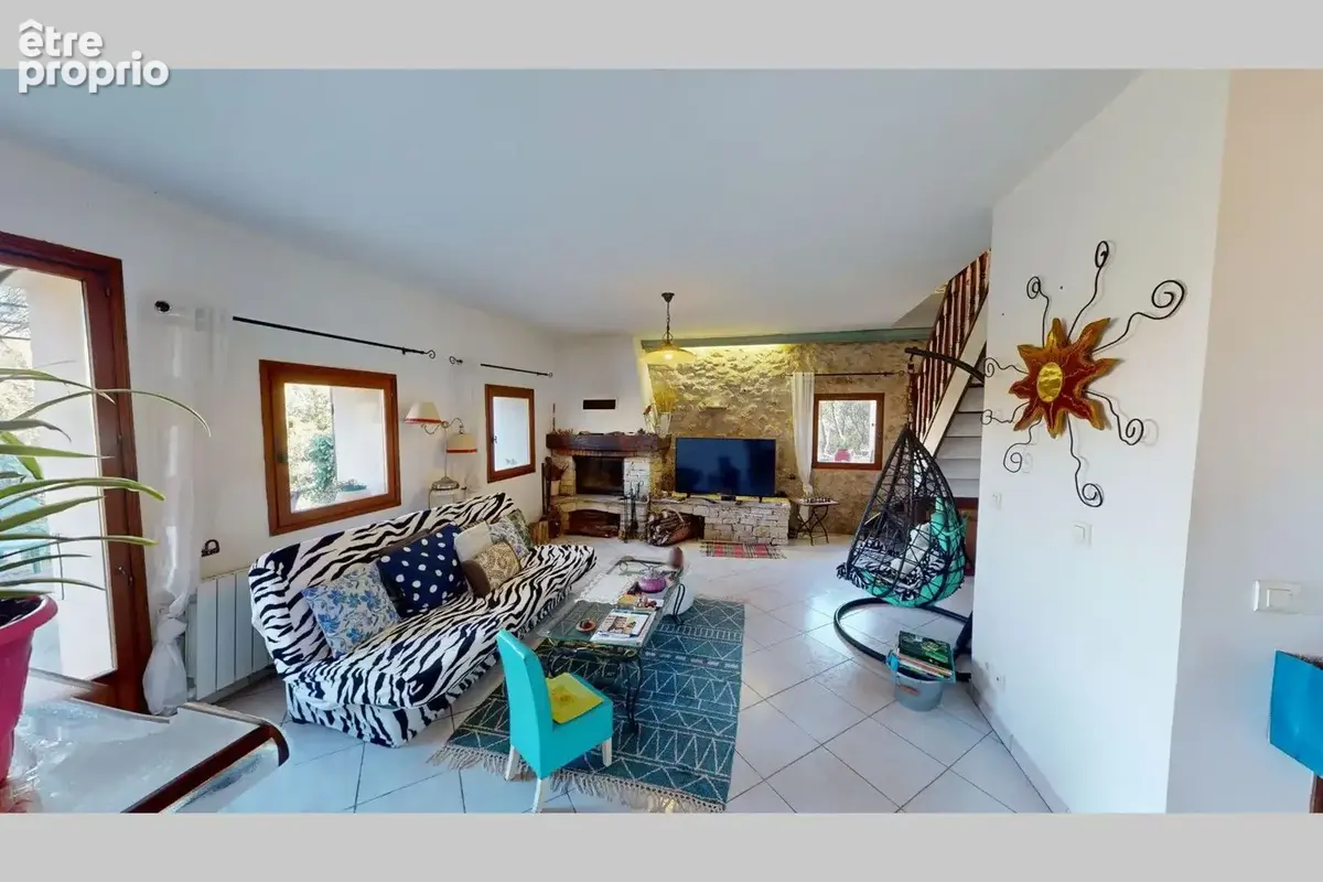 Maison de 4 pièces de 90 m2 sur 10000 m2 au calme - photo 7