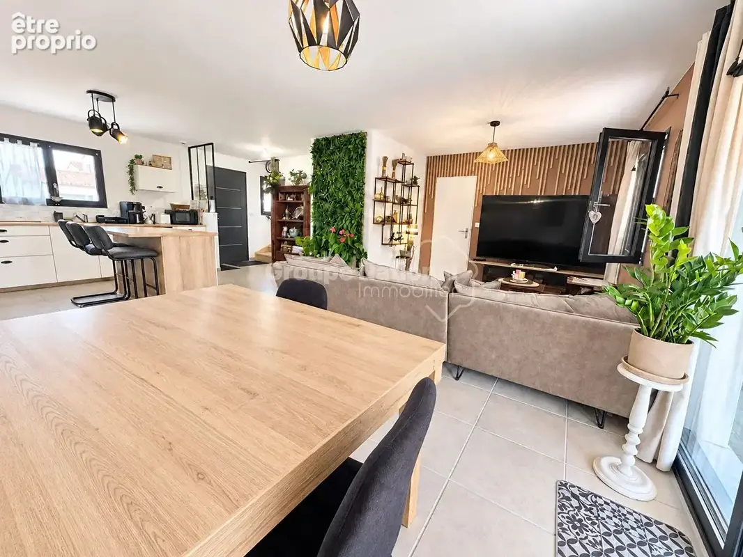A VENDRE ROGNONAS maison récente, jardin, 3 chambres, garage - photo 4