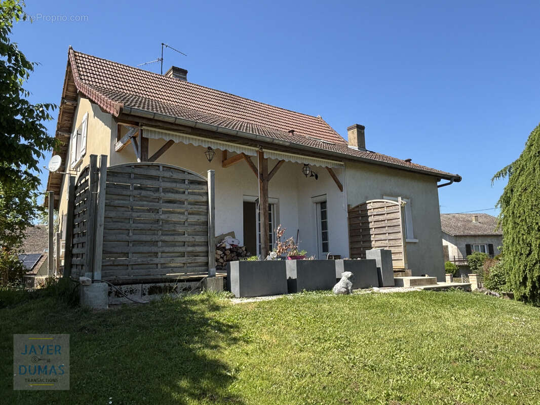 Maison à CHATENOY-EN-BRESSE