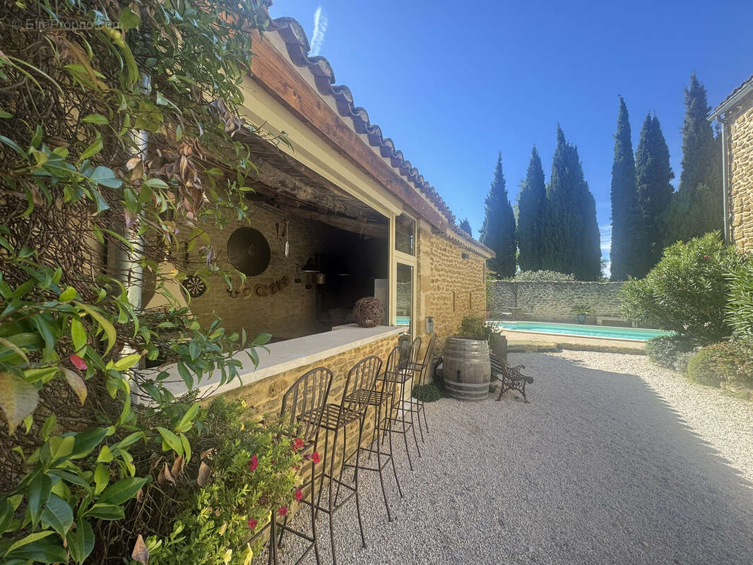 Maison à GRIGNAN