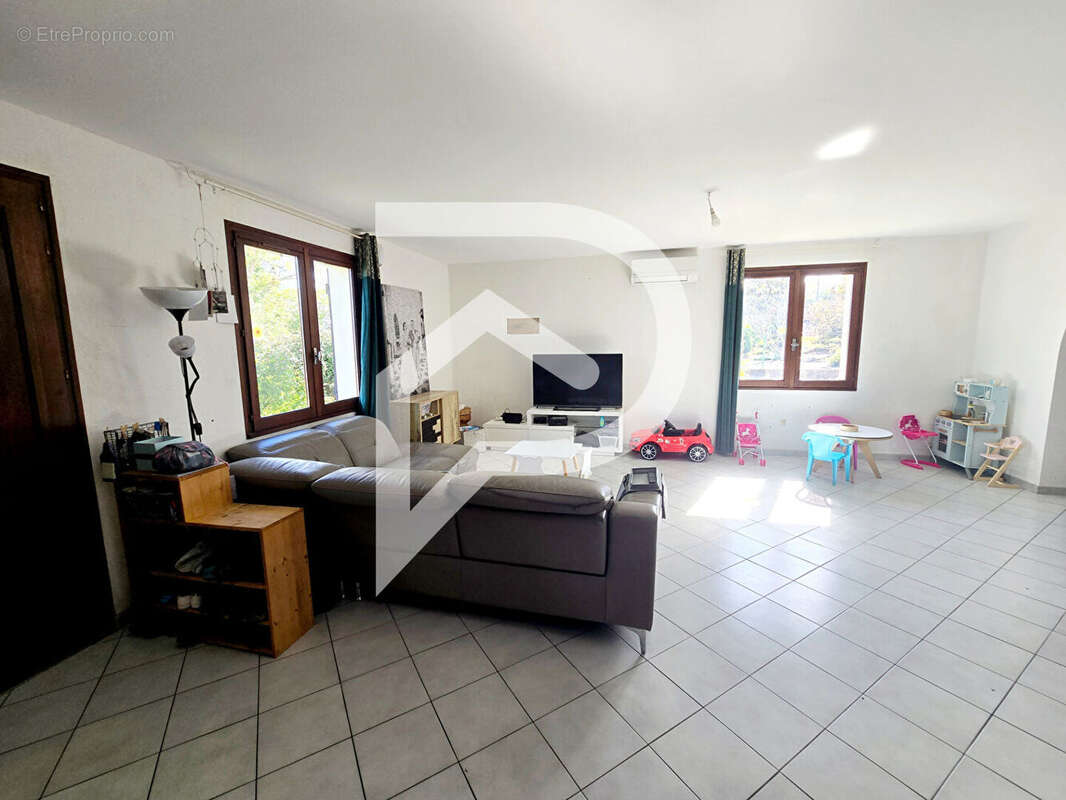 Maison à ARTHEZ-DE-BEARN
