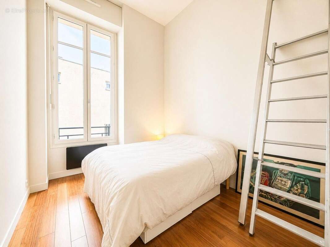 Appartement 86 m² à Paris-9e  - photo 6