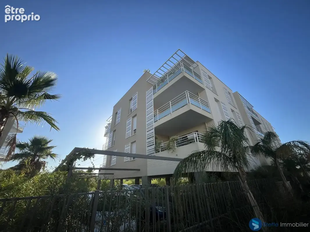 Photo Appartement à Hyeres au prix de 284 000€