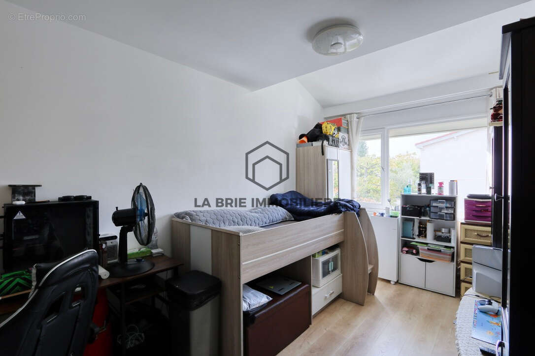 Maison à VILLECRESNES