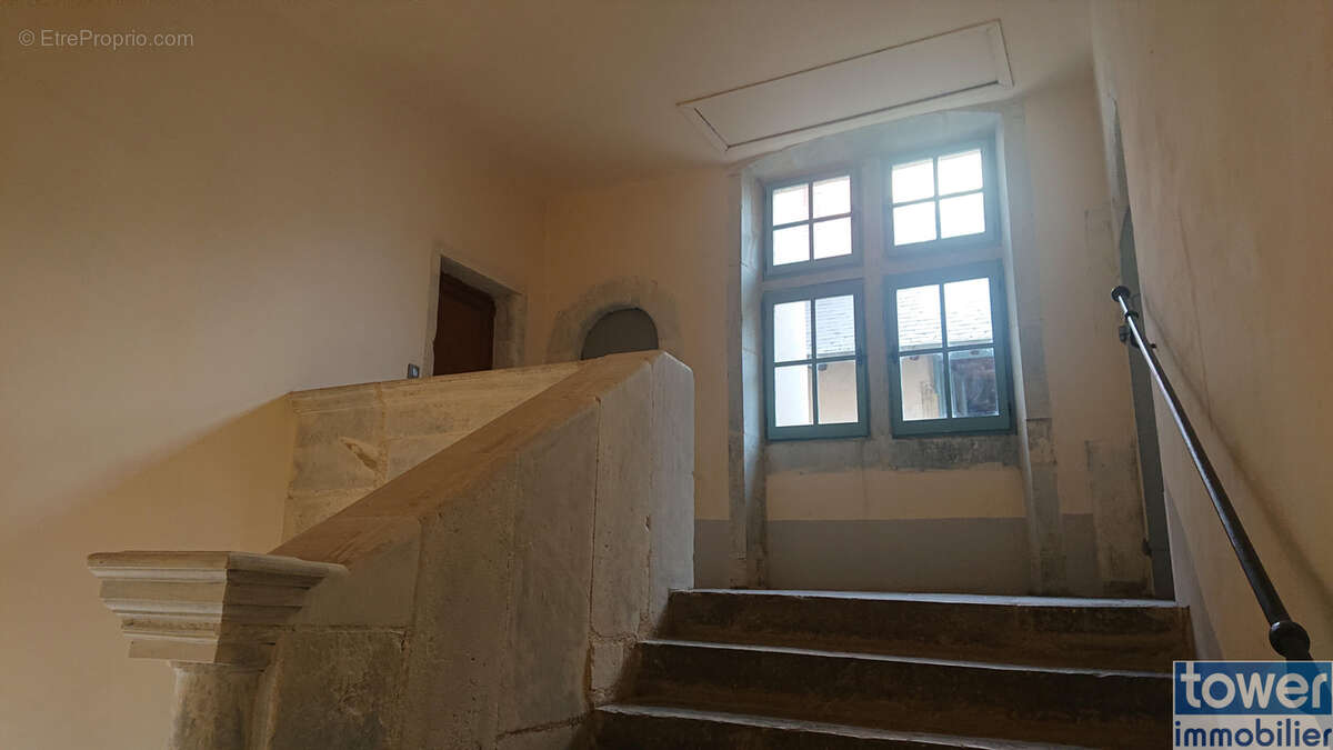 Appartement à VILLEFRANCHE-DE-ROUERGUE