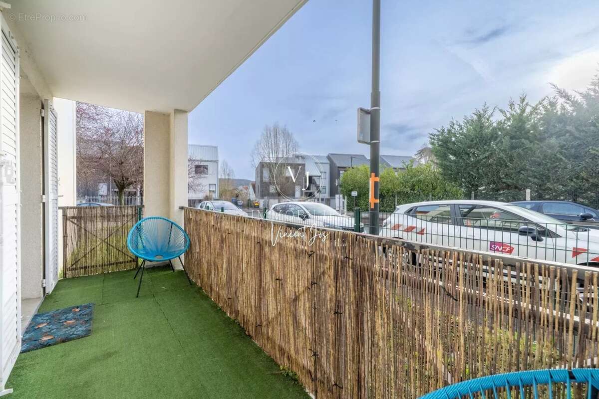 Appartement à VERNEUIL-SUR-SEINE