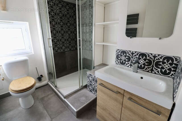 Maison de village t3 + terrasse a vendre sur aix en provence - les milles - photo 11