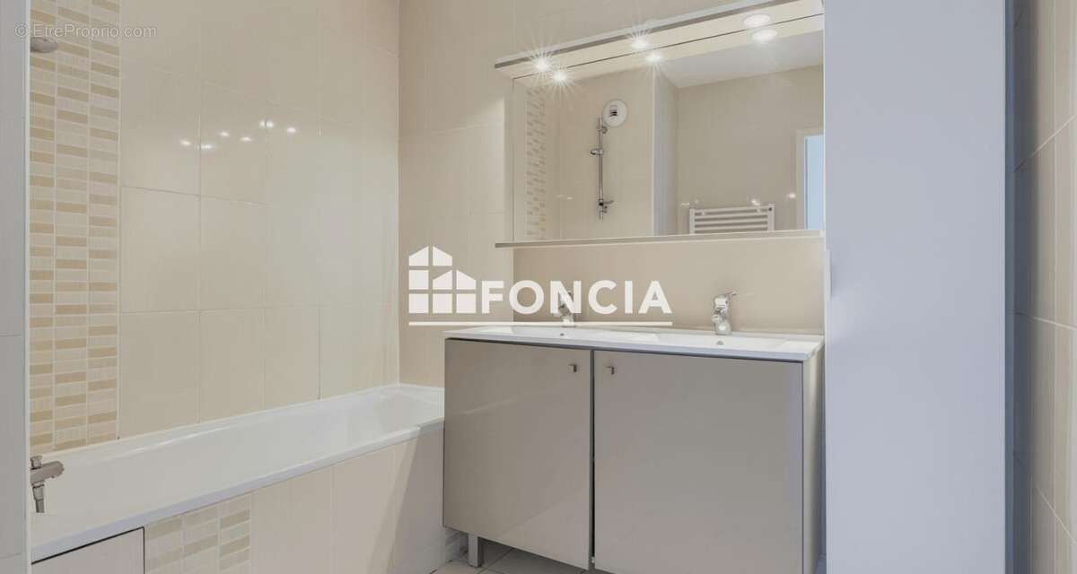Appartement à CENON