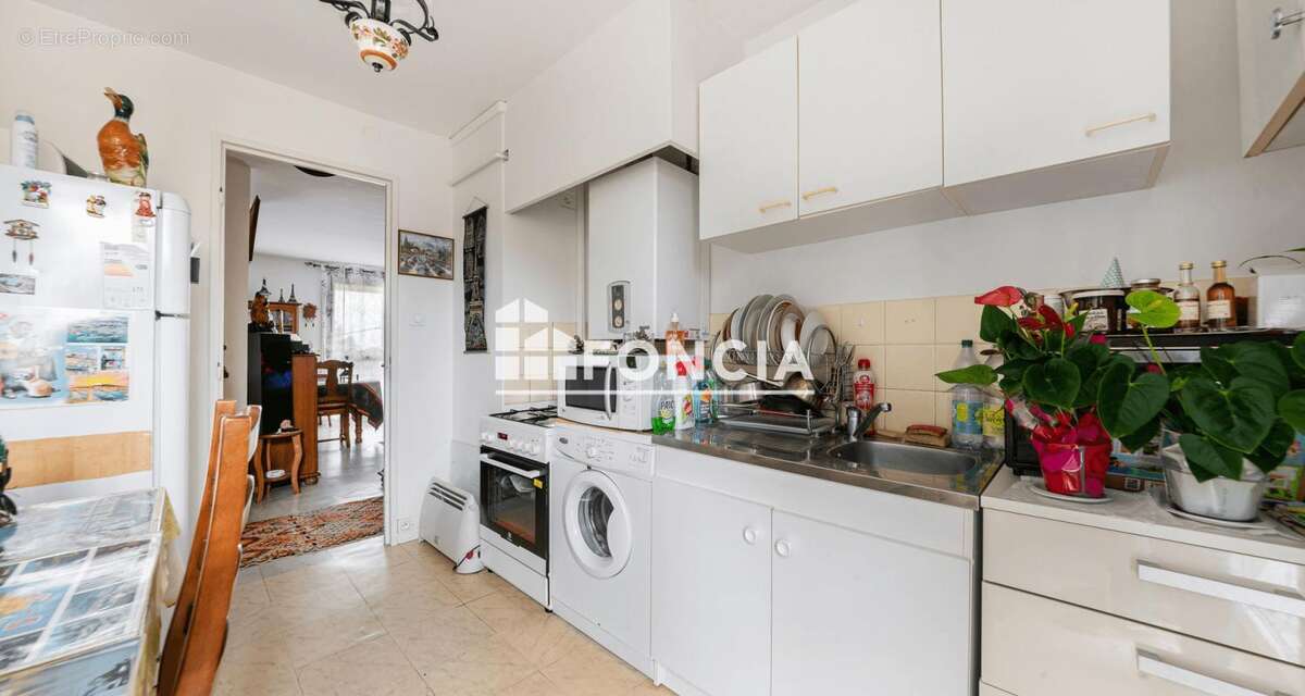 Appartement à SALON-DE-PROVENCE