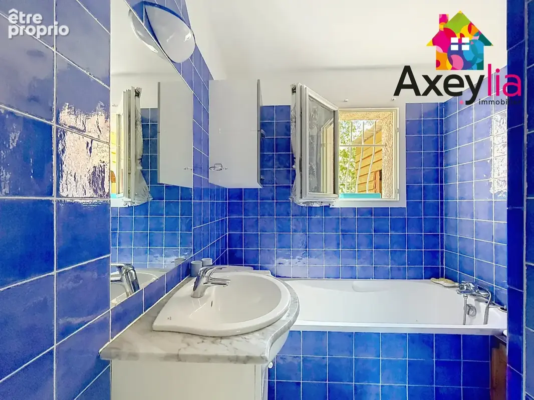 A vendre - chazelle sur lyon -  maison de plain-pied avec garage et terrain - photo 14