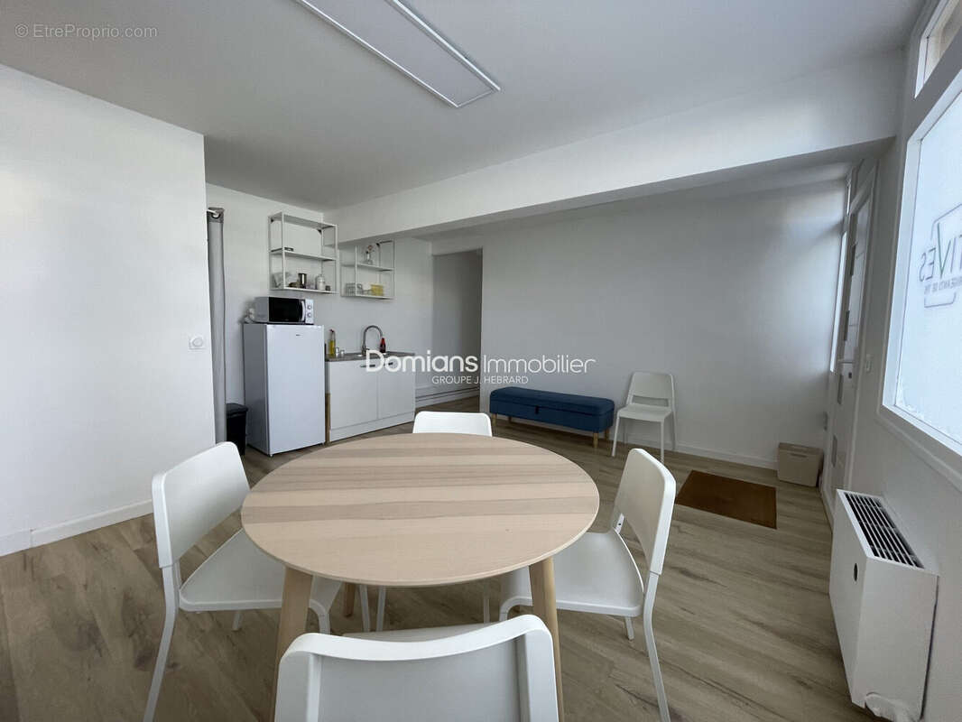 Commerce 128 m² à Perpignan  - photo 2