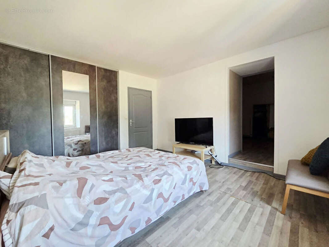 Maison familiale entre Nogent et Montigny-le-Roi - photo 8