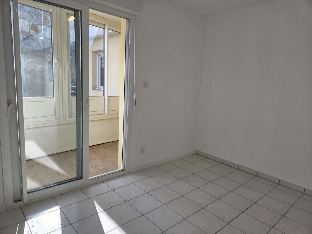 Appartement 82 m² à Sollies-Pont  - photo 9