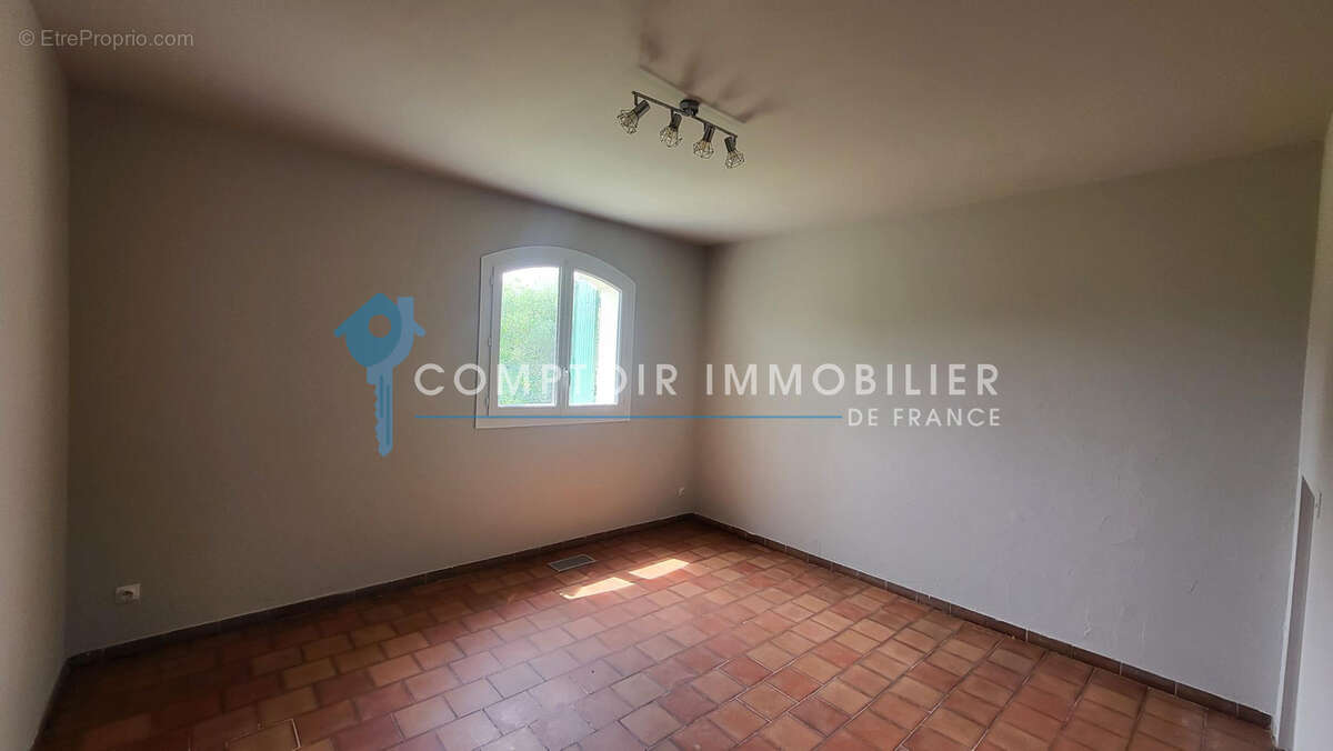 Villa Saint-Christol-Les-Ales de 218 m2 habitables sur un terrain de 2396 m2 - photo 13