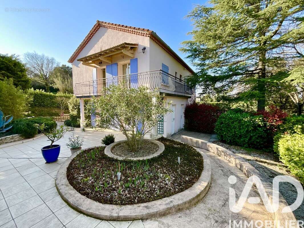 Maison 198 m² à Martignargues  - photo 2