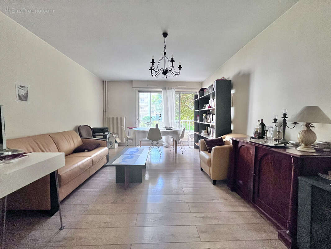 Appartement à PARIS-19E
