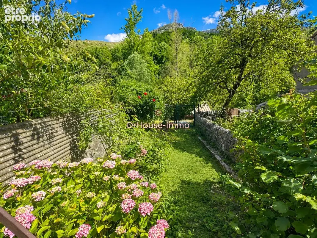 Maison 84 m² à Mayres  - photo 3