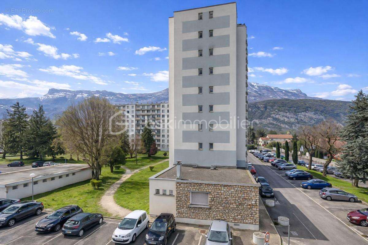 Appartement à LE PONT-DE-CLAIX