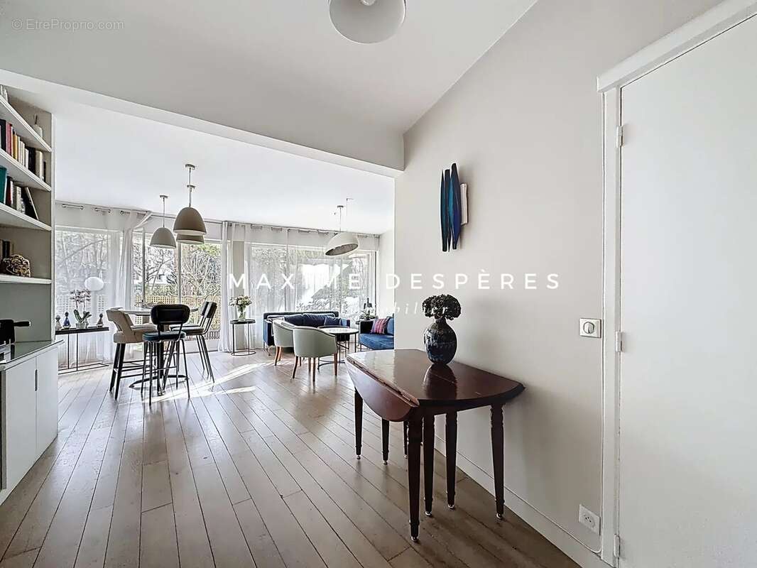 Appartement à NEUILLY-SUR-SEINE