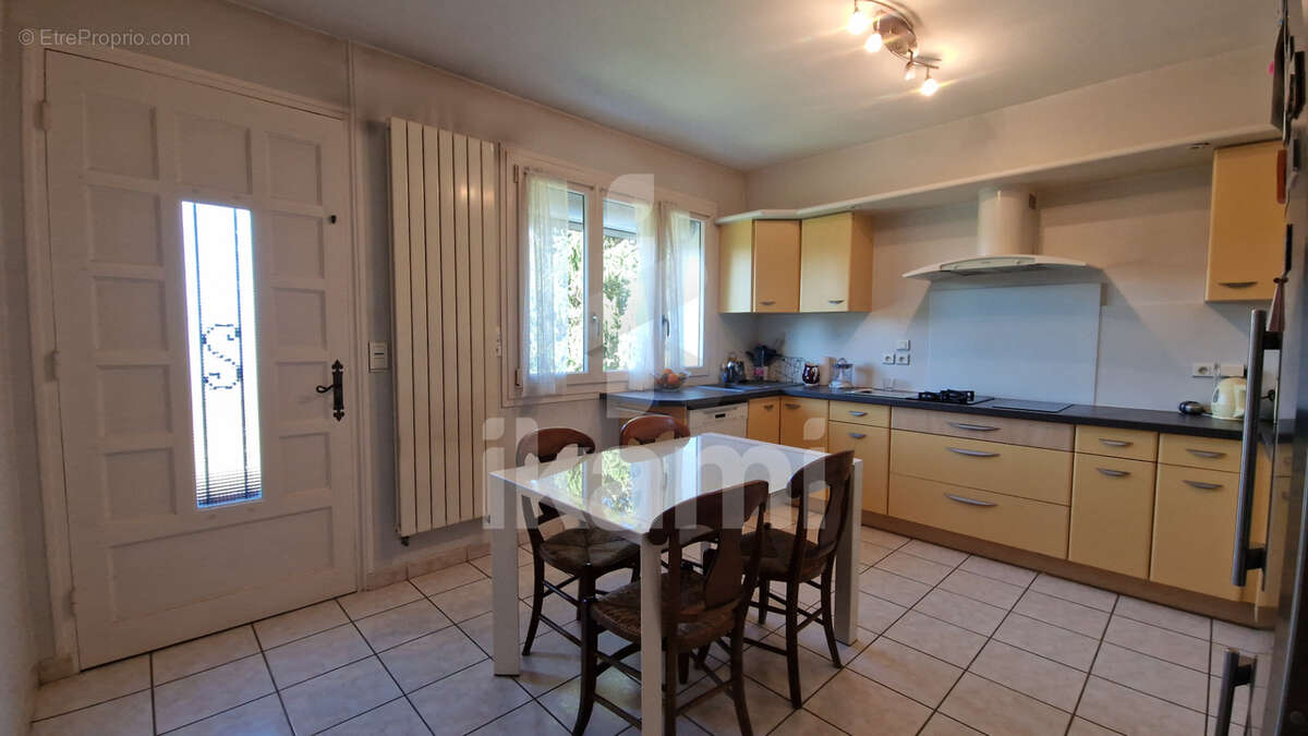 Maison à SAINT-QUENTIN-SUR-ISERE