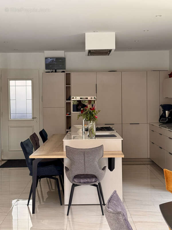 Maison à ROQUEVAIRE