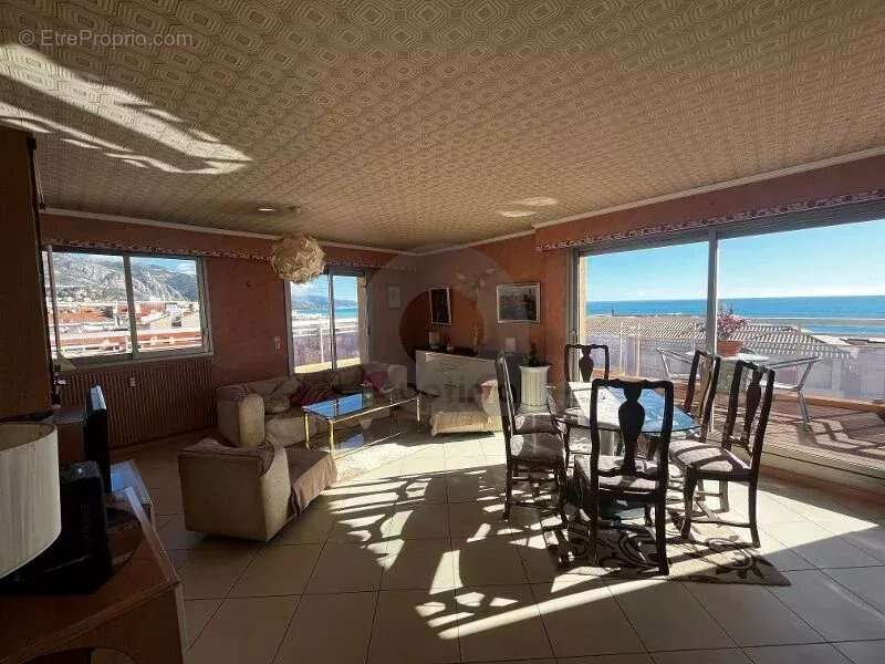 Appartement à MENTON